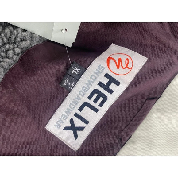 Snow Jacket - Picture 5 of 7